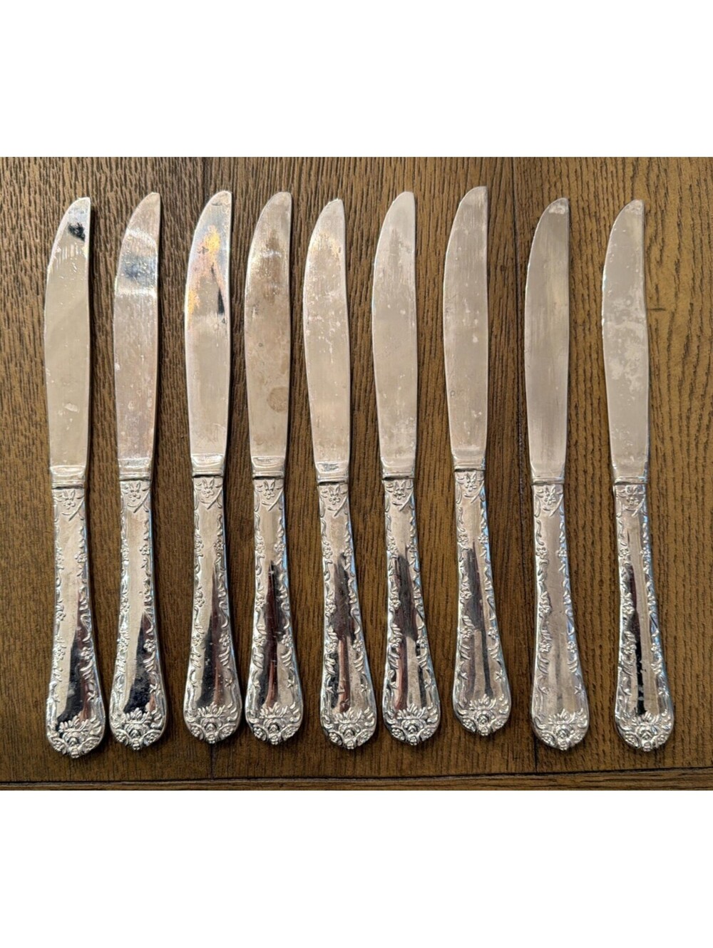Wm. Rogers & Son Enchanted Rose Dinner Knives – Set of 12.